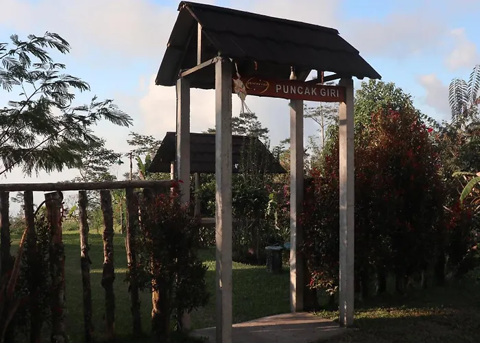 Puncak Giri Nature ラグジュアリーテント